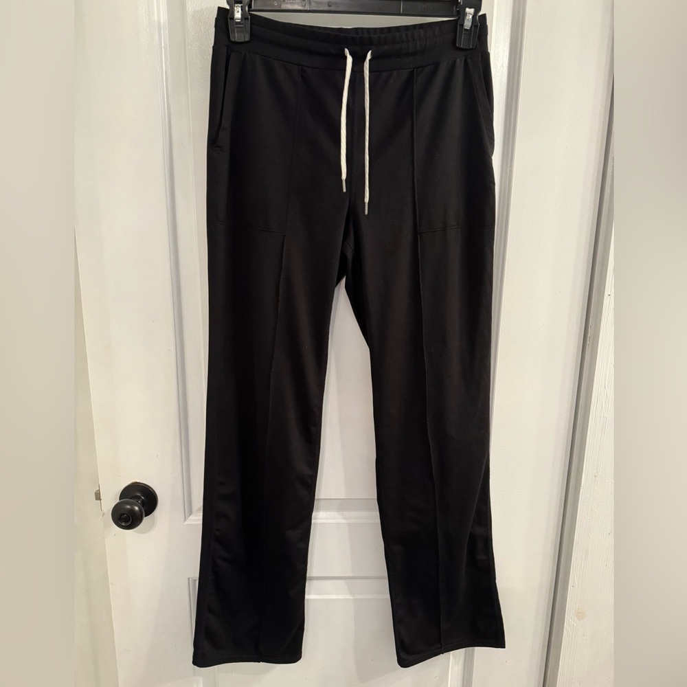 Vuori Halo Essential Wideleg DreamKnit Pants Black Medium 32”